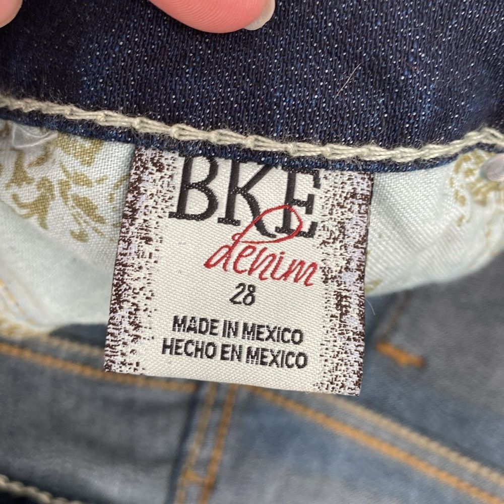 BKE Denim Payton Dark Wash Jean Shorts Whiskering Beaded Pockets Women's 28 - Picture 6 of 10